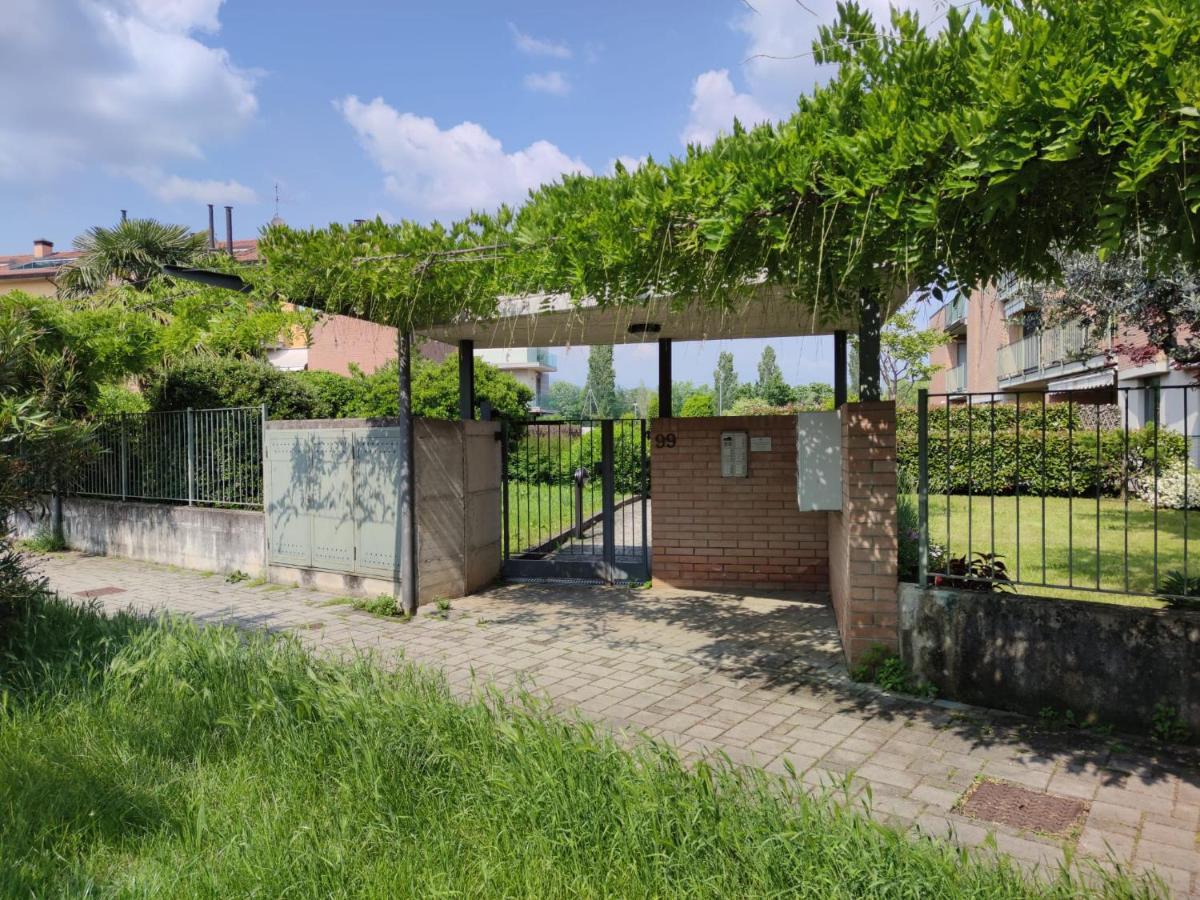 Appartamento Magnolia - Immobili E Soluzioni Rent แบร์กาโม ภายนอก รูปภาพ